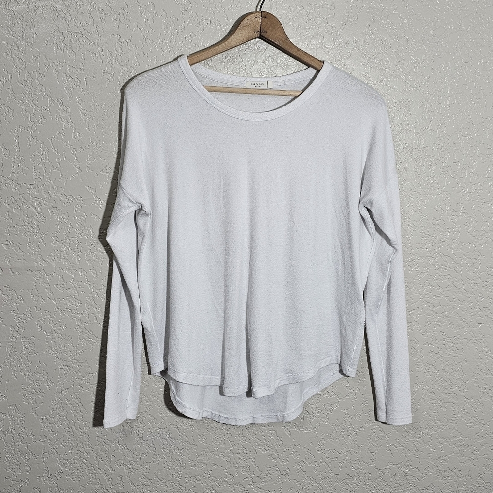 Rag & Bone Solid White Long Sleeve Knit Top